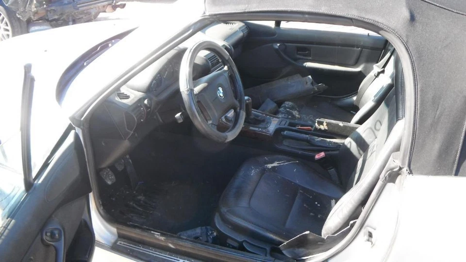 (LOCAL PICKUP ONLY) Passenger Right Fender Fits 96-02 BMW Z3 1979465 Foto 4 de 4