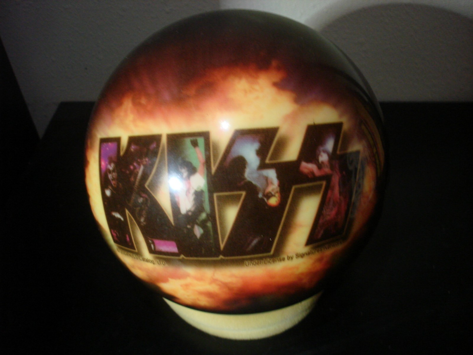 VINTAGE 2004 KISS VIZ-A-BALL BRUNSWICK BOWLING BALL UNDRILLE