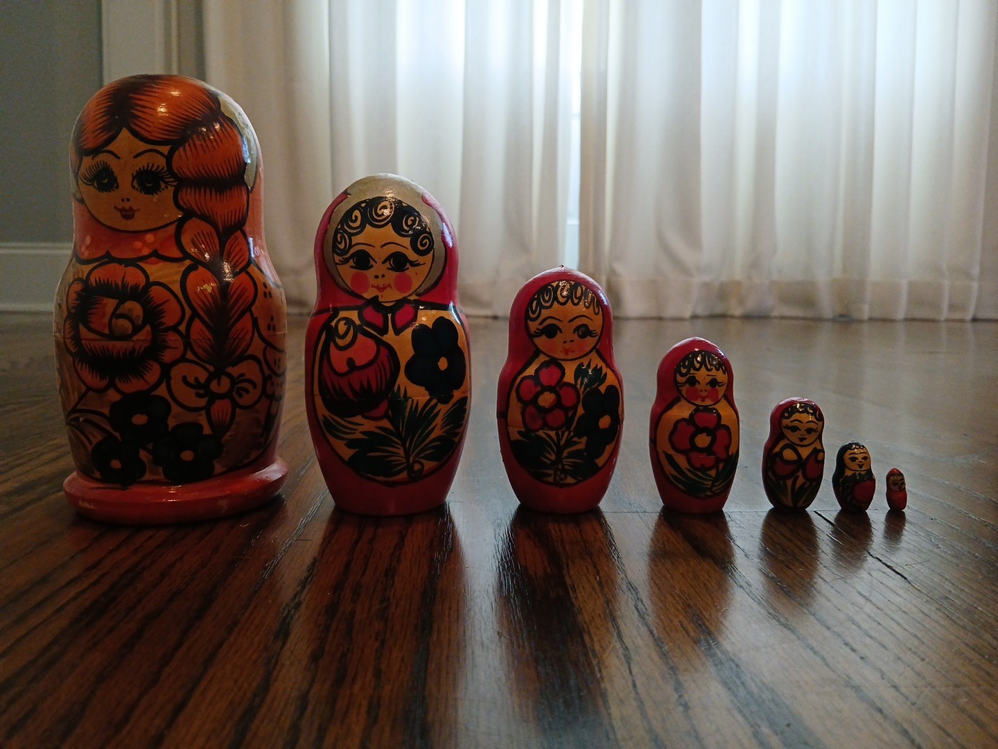 Vintage Russian Matryoshka 7-Piece Wooden Nesting Doll Set