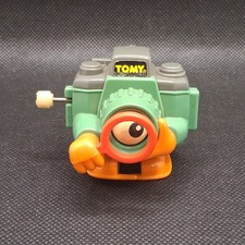 Vtg 1982 TOMY Roving Eye  2531 Wind Up Toy Camera Walks Eye  Hand Moves WORKS