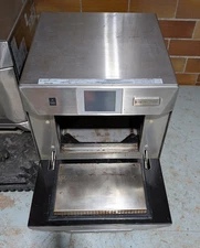 Merrychef eikon e4s High Speed Countertop Combination Convection Microwave Oven