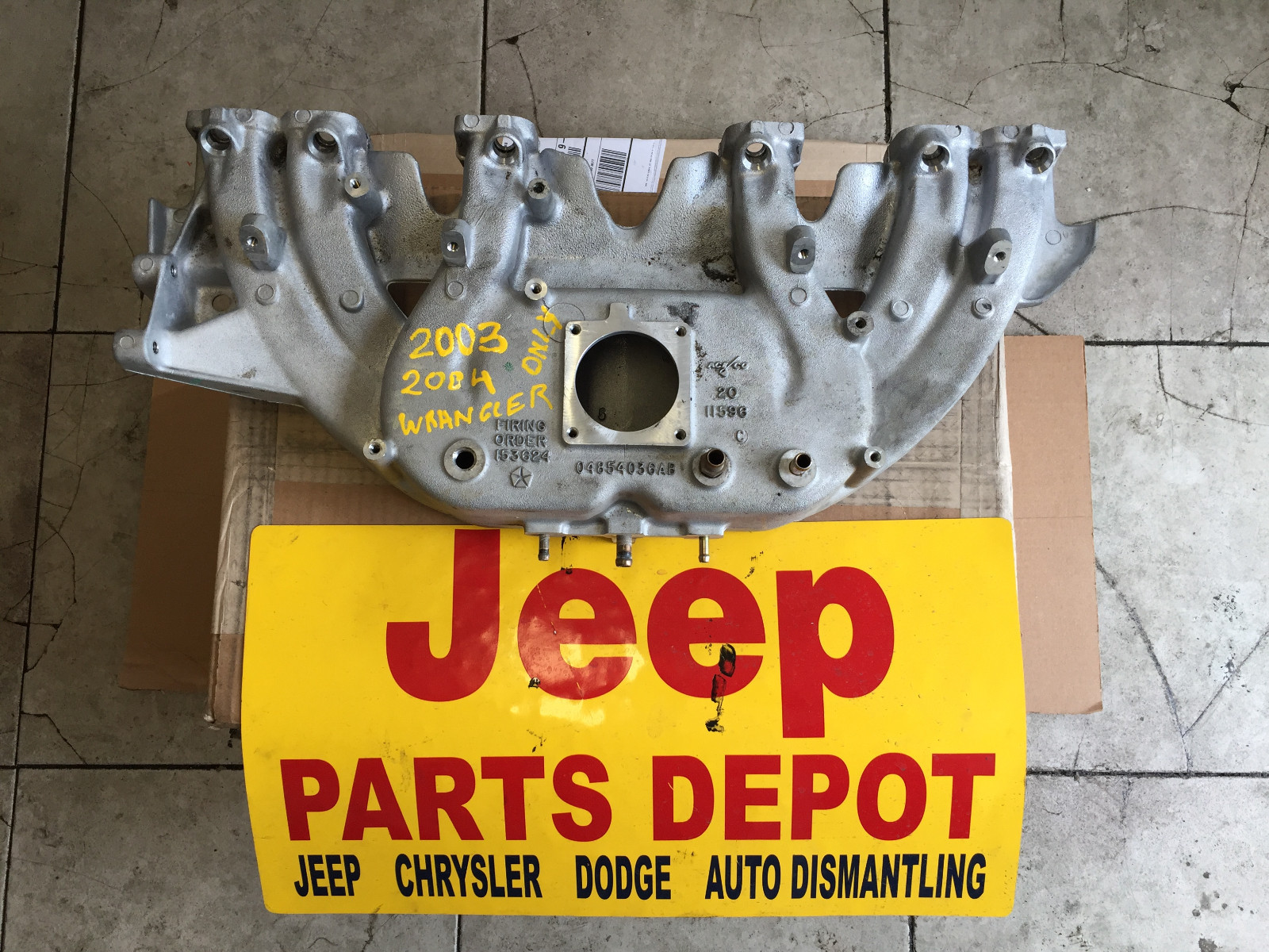 2003-2004 only JEEP WRANGLER TJ LJ 6CYL 4.0L INTAKE MANIFOLD OEM 