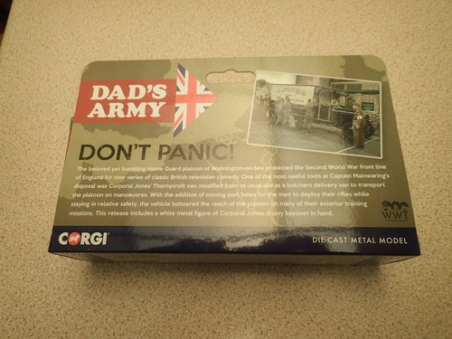 Corgi CC09003 Dad's Army J.Jones Thornycroft Van & Mr Jones Figurine BNIB - Picture 10 of 10