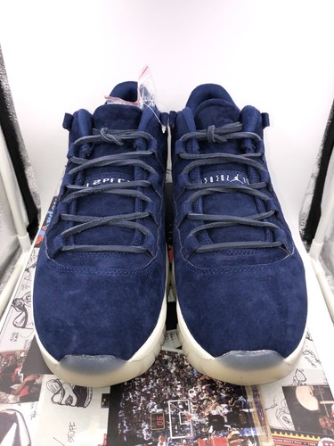 Air Jordan Retro 11 Low Derek Jeter size 10.5 DS Navy Blue White - Picture 2 of 10