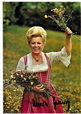 Autogrammkarte >  Margot Hellwig  Original handsigniert Volksmusik