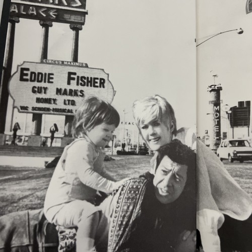 Joely Fisher Signed 1st Edition Growing Up Fisher JSA COA Connie Stevens Eddie - Picture 4 of 6