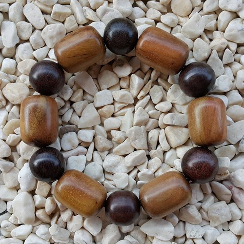 15 MM Kemuning Emas Golden Magic Wood & Tamarind Heartwood Galih Asem Bracelet - Picture 2 of 5