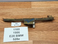 ✅ 82-88 OEM BMW E28 528 535 M5 Front Left Driver Side Door Hinge Bracket