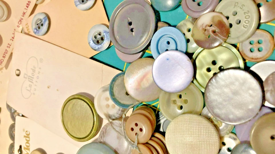 Mixed Lot of Buttons in Grays and Blue Grays - Image 3 of 4