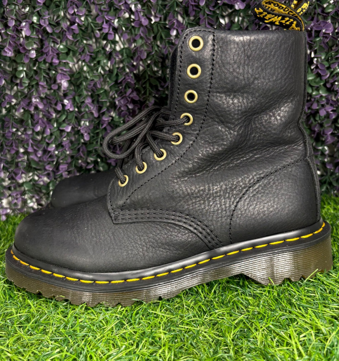 Dr. Martens 31873 Womens Sz 7 Black Faux Fur Lined Grizzly Leather