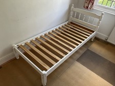 Single bed Child’s bed Guest bed