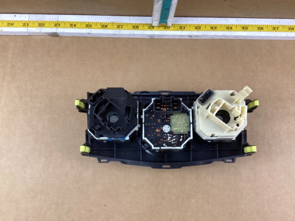 2007-2013 Toyota Corolla A/C Heater Temperature Climate  Control 55406-02250 OEM - Image 4 of 4