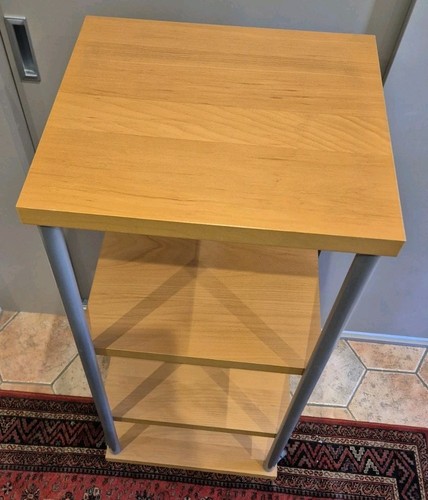 MODERN 4 TIER SHELF UNIT ON CASTERS - Picture 5 of 7