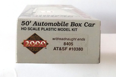 HO SCALE---AT&SF 50' AUTOMOBILE BOX CARS #'S 10438 & 10380---PROTO 2000 MODEL