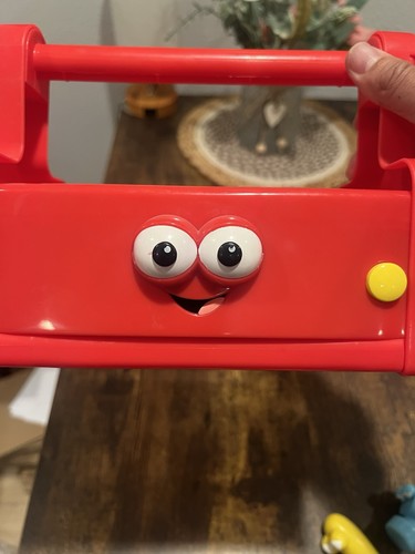 Disney Jr. Handy Manny Singing Dancing Tool Box & 6 Tools Eyes Go Up & Down Rare - Picture 18 of 24