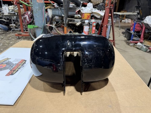 Harley Softail Gas Fuel Tank OEM 2004 Efi Fuel Injected Stock Paint Original - Picture 10 of 24