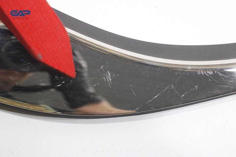 2010 - 2019 ASTON MARTIN RAPIDE PORTA TRASEIRA DIREITA MOLDURA DE CINTO DE JANELA FABRICANTE DE EQUIPAMENTO ORIGINAL - Imagem 4 de 4