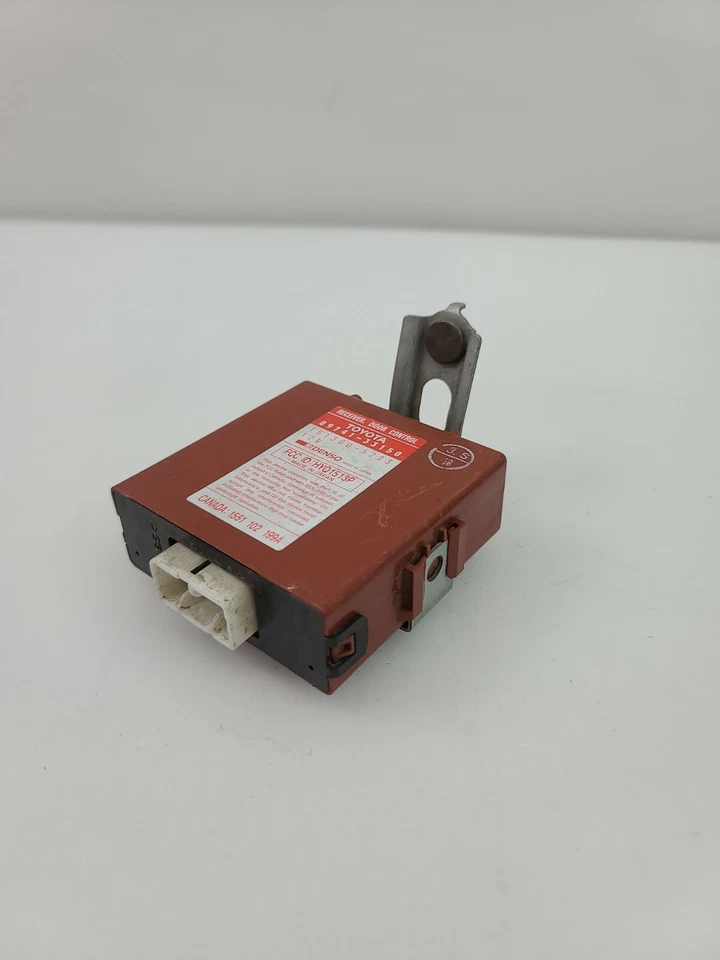 Módulo receptor de control de puerta Lexus Es300 1997 1998 1999 8974133150 OEM 97 98 99 Foto 2 de 4