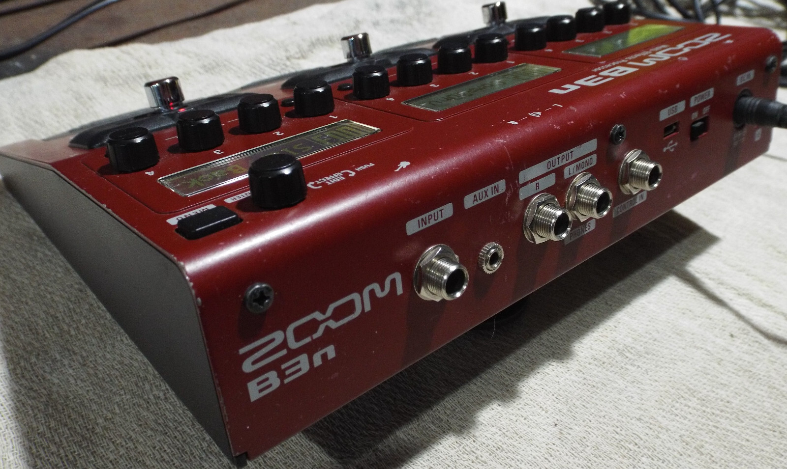 ZOOM B3n Bass Guitar Multi Effects Pedal eBay