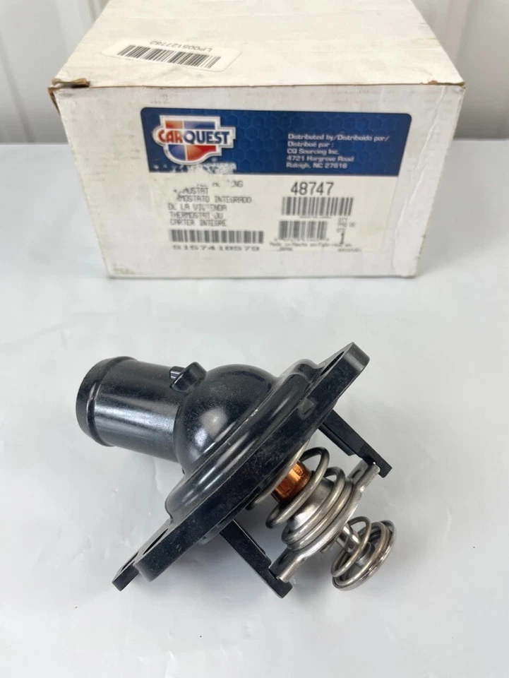 Термостат охлаждающей жидкости двигателя Carquest 48747, выпуск воды в сборе с корпусом - Изображение 2 из 4