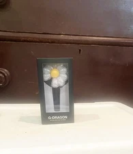 G-DRAGON Ubermensch Official Mini Light Stick Keyring BLACK  COLOR 