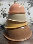 Vintage Pyrex Autumn Peach Rainbow 4 pc Mixing Nesting Bowl Set 322 323 325 326