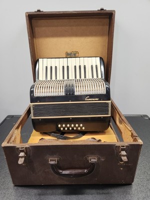 Vtg Italian 12 Bass Camerano 13-173 Piano Accordion Black w/Case Leather Straps