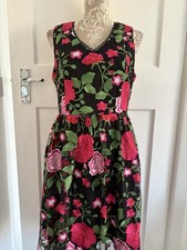 Beautiful Colourful Elegant Fenn Wright Manson Dress Size 12 For Sale