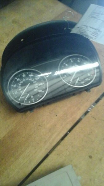 Velocímetro cuadro de instrumentos kilometraje mph tacómetro se adapta 07-11 bmw 328i Foto 2 de 4