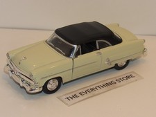 Welly 1953 Ford Crestline Sunliner Convertible Cream Yellow Top Up 4.75 Long