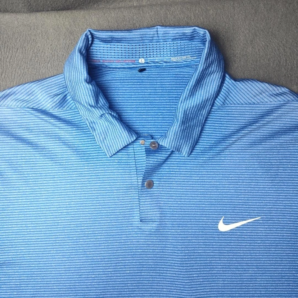 Camisa Polo Nike Tiger Woods Para Hombres Azul Mediana Dri-FIT Rayas Golf Tour 726197 Foto 3 de 4