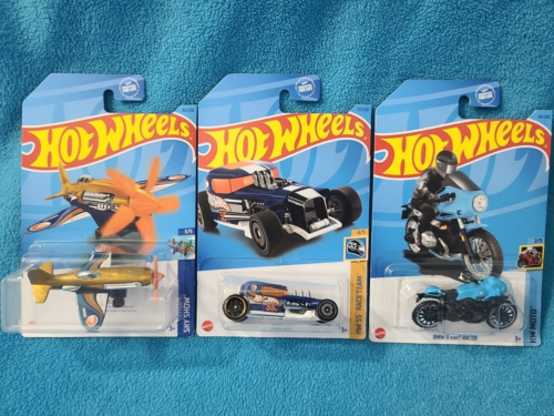 LOT OF(3)2023 HOT WHEELS TREASURE HUNT BMW R nine TRACER,MAD PROPZ,MOD ROD - Picture 1 of 20