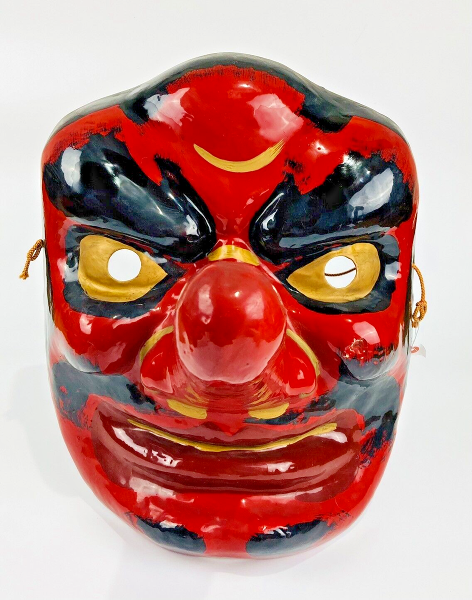 伝統的な黒と赤の陶器マスク　天狗　お面 Japanese vintage mask 