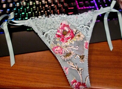 New w/tag Victoria's Secret Sweetheart Thong XS,S,M,L,XL Discounts on 2+ 