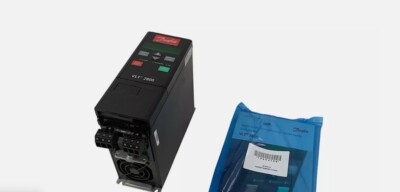 Danfoss  VLT2807PT4B20STR1DBF00A00C0 2.1A 1.7kVA Servo Drive *SAMEDAY SHIP AVAIL