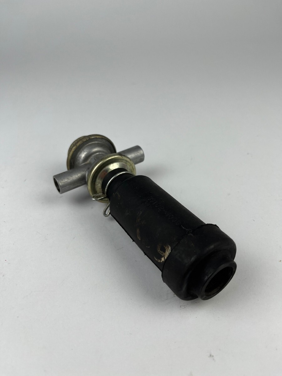 Kawasaki ZX9R ZX7R ZXR750 Unterdruckventiel Vacuum valve