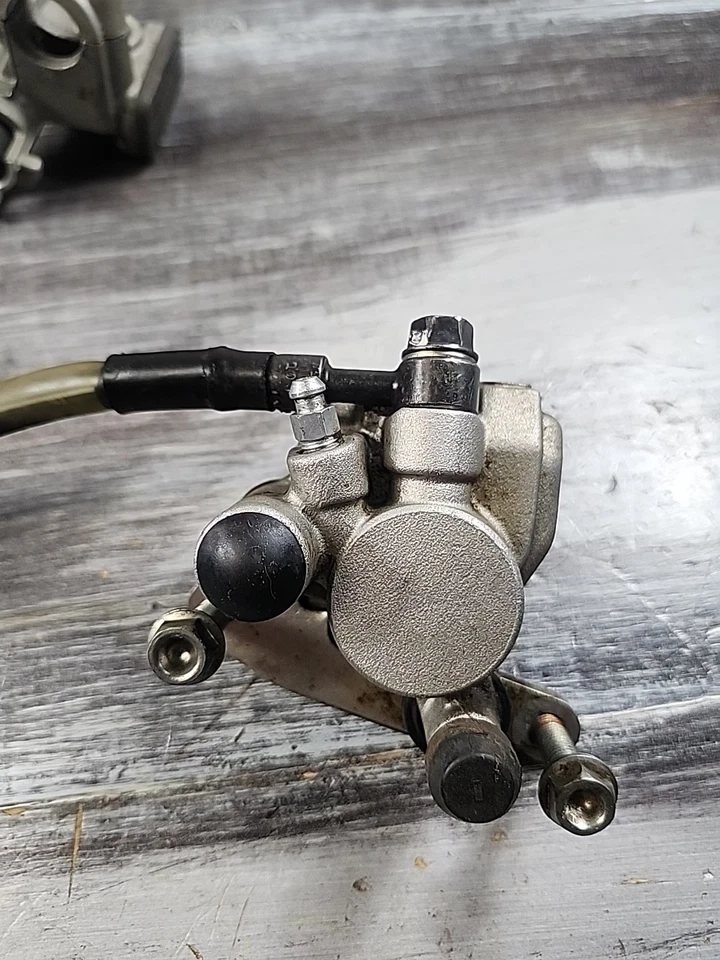 2007 - 2023 Honda CRF150R CRF150RB Front Brake Caliper & Master Cylinder Assy - Image 2 of 4