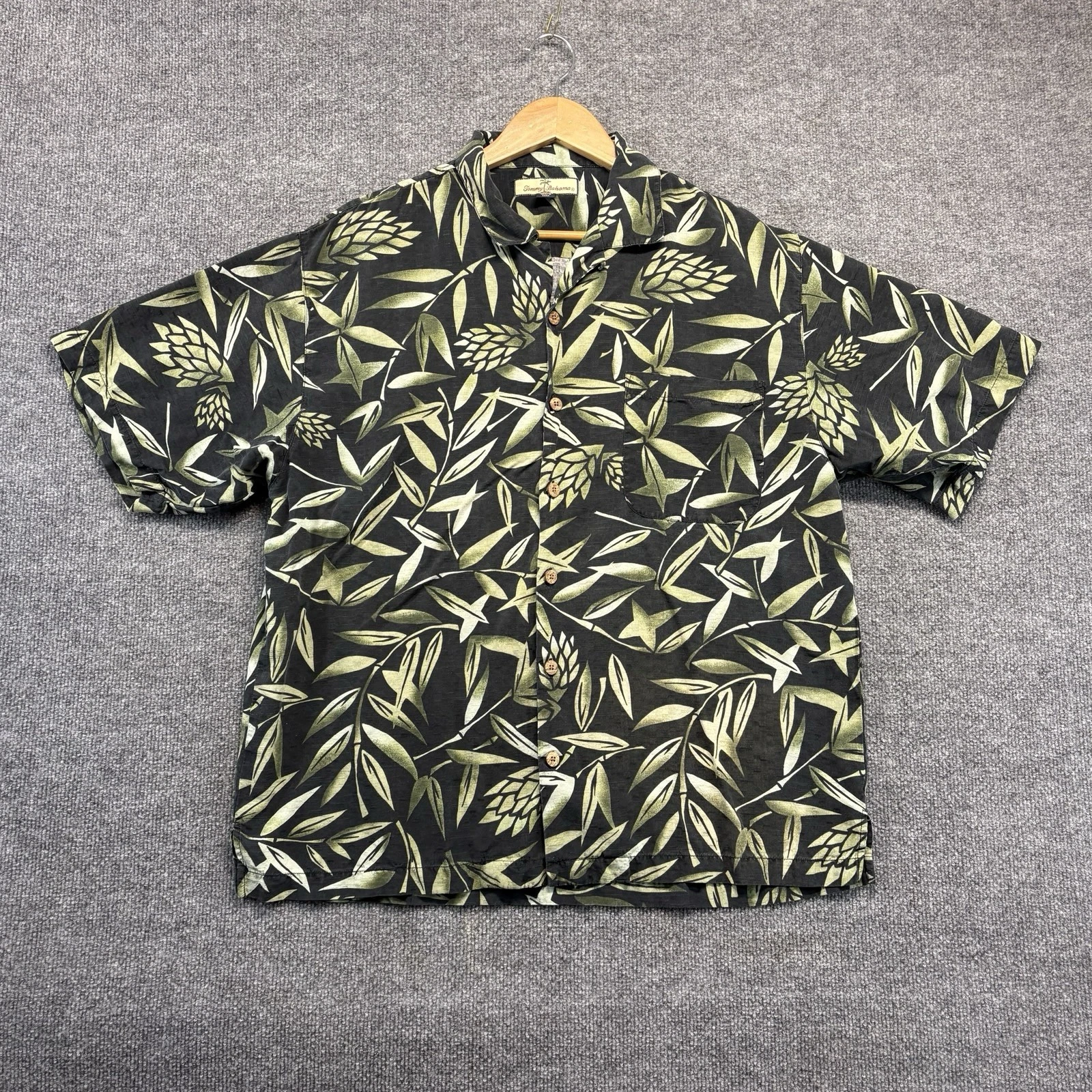 Tommy Bahama Shirt Men Large Multicolor Black Hawaiin Silk Button Short Sleeve