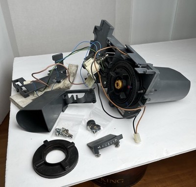 Saeco Magic De Luxe sup012 OEM Authentic Replacement Part - GRINDER PART LOT