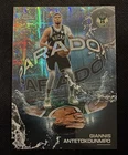 2025 Topps Chrome Giannis Antetokounmpo Base (RAW)