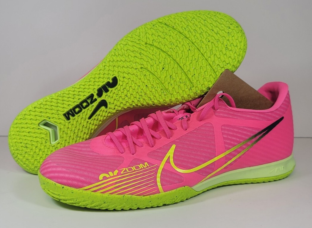Size 11 Nike Zoom Mercurial Vapor 15 Academy IC Pink Blast Size 11 Nike Zoom Mercurial Vapor 15 Academy IC Pink Blast