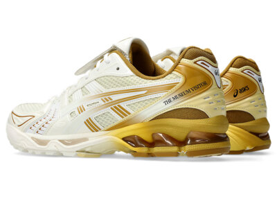 1203A528-100 The Museum Visitor Asics Gel-Kayano 14 Cream