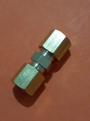 Brass Compression Union 3/16 Od Fitting Oil Water Air,hf-623310 - image 1 of 3