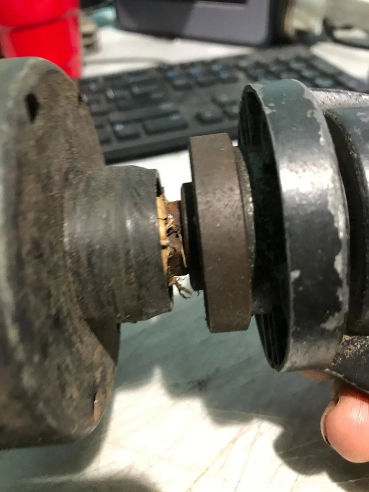 Homelite UT20778 EZ Reach String Trimmer STRING HEAD UNIT WITH GEAR BOX - Image 2 of 4