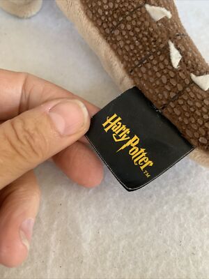 La Colección Noble De Peluche De Horntail Húngaro