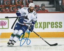 Vancouver Canucks Jordie Benn Signed Autographed 8x10 NHL Photo COA #9