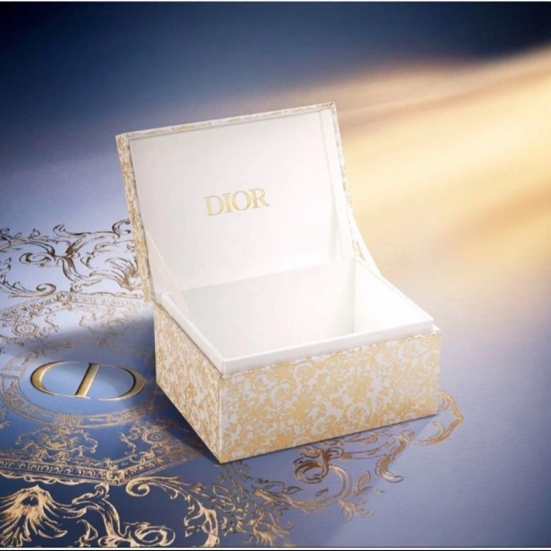 Boîte à bijoux Dior nouveauté membre platine saison des fêtes blanc 2023 neuf JAPON