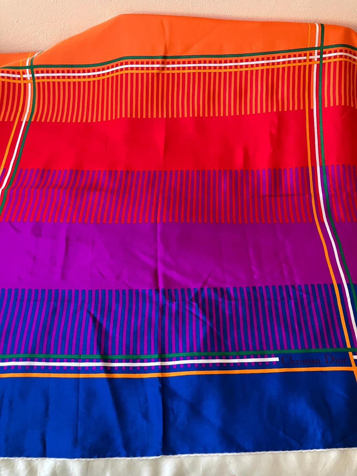 Écharpe carrée multicolre vintage Chtistian Dior pour femmes « Art » 29*30 nandrollée
