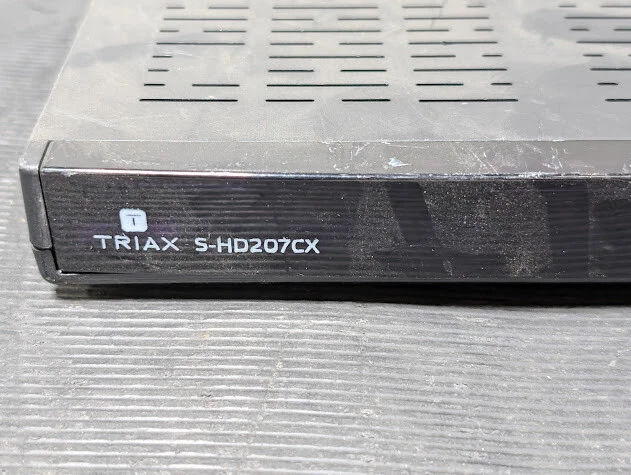 Triax S-HD207CX HD Receiver - Funktioniert, Gebrauchsspuren - Bild 3 von 4
