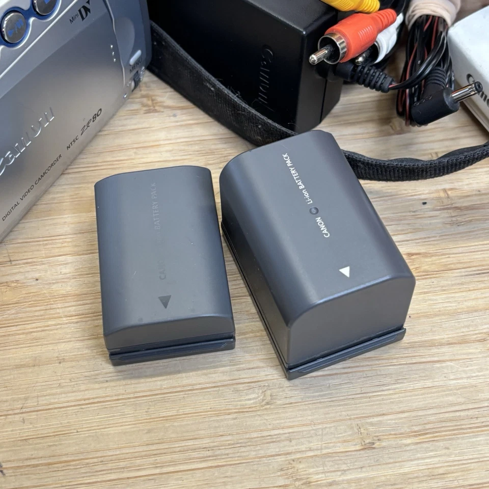 Canon ZR80 Mini Digital Video Camcorder Camera 360X Digital Zoom Night Mode Box - Image 2 of 4